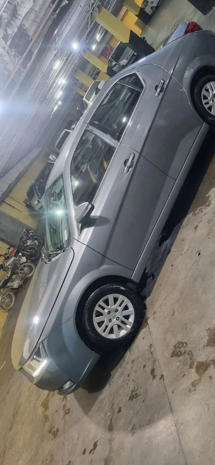 دنا پلاس تیپ ۲ تک برگ|خودرو سواری و وانت|الیگودرز, |دیوار