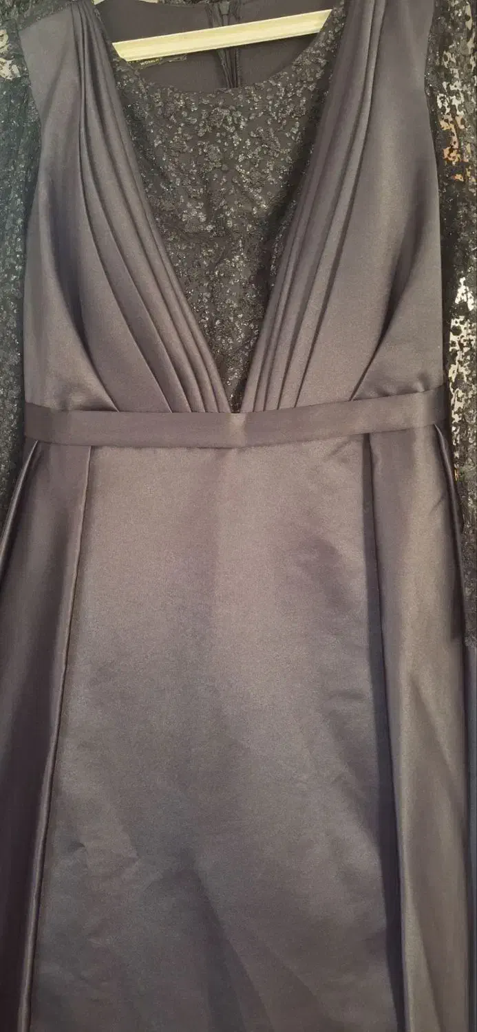 لباس مجلسی|لباس|جلین, |دیوار