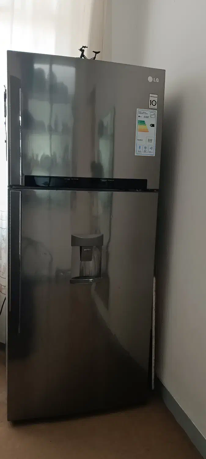 یخچال ال‌جی در حد نو  کارکرد کم و کاملاً سالم|یخچال و فریزر|شیراز, دانشگاه شیراز|دیوار