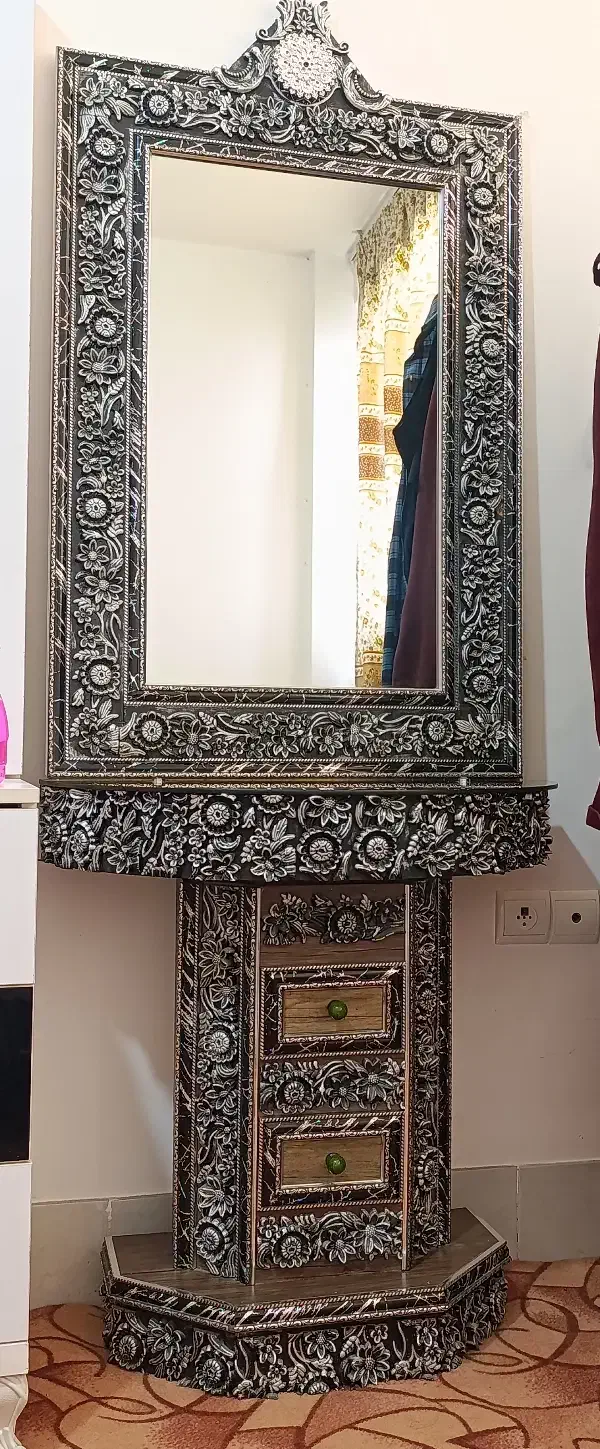 آینه شمعدون در حد نو|آینه|بیرجند, |دیوار