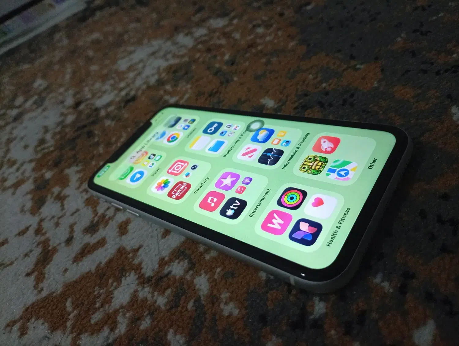 ایفون11نرمال|موبایل|بوشهر, |دیوار