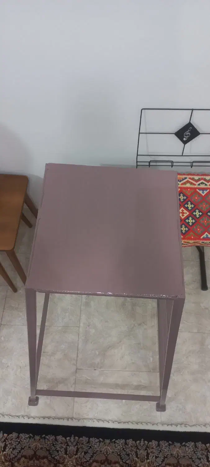 چهار پایه|صندلی و نیمکت|شاهرود, |دیوار