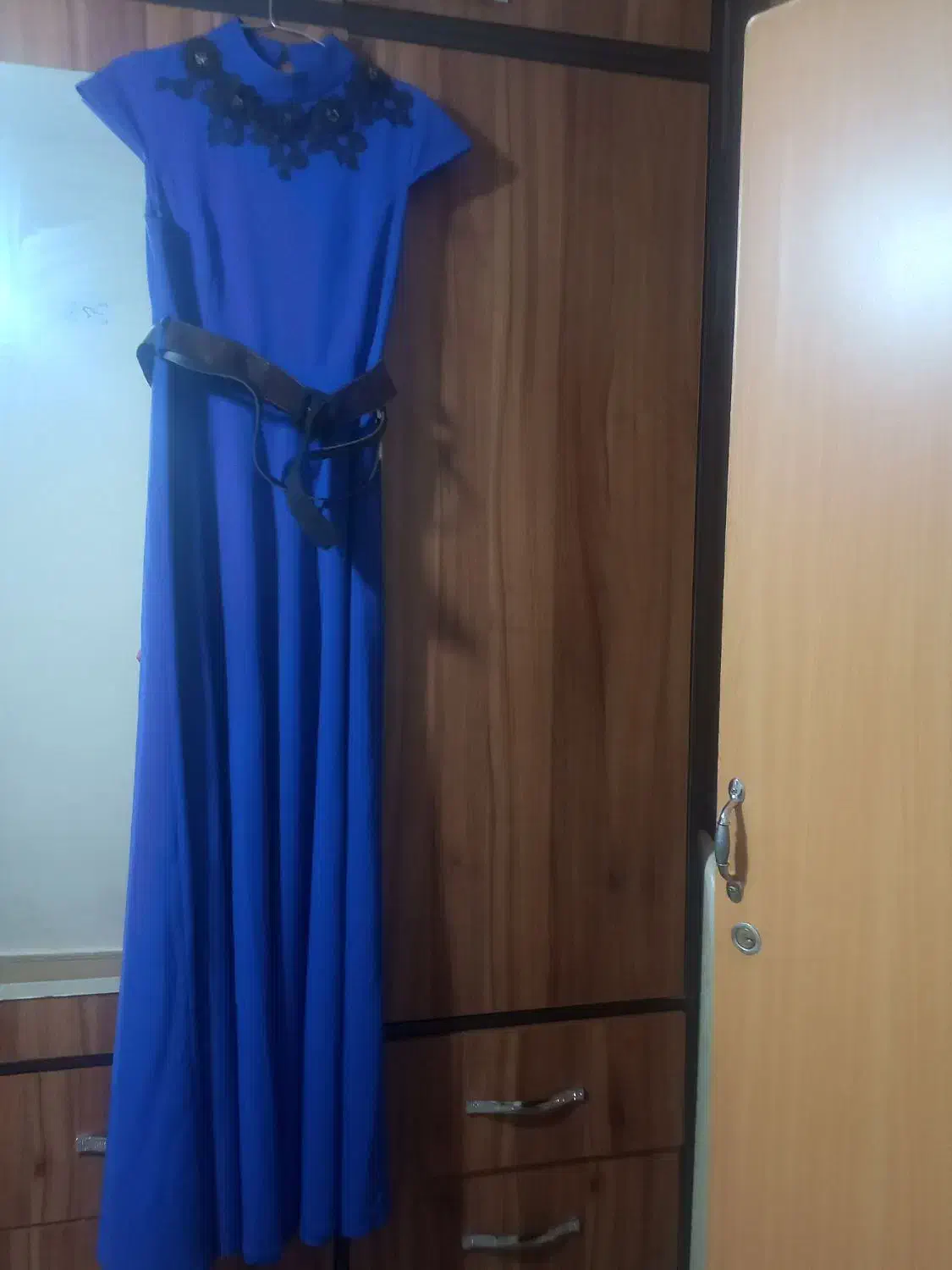 لباس مجلسی|لباس|ری, دولت‌آباد|دیوار