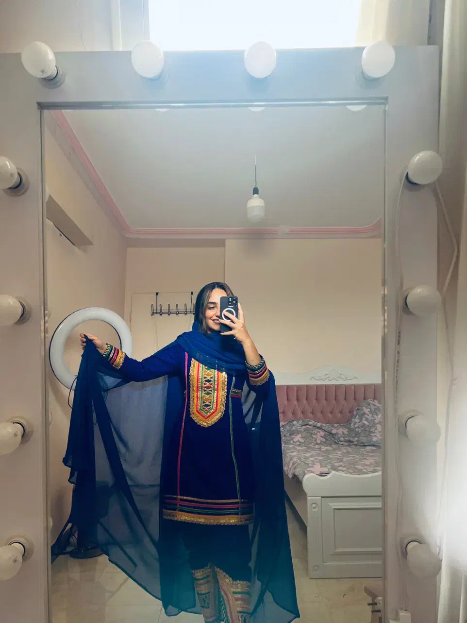 کندوره|لباس|قشم, |دیوار