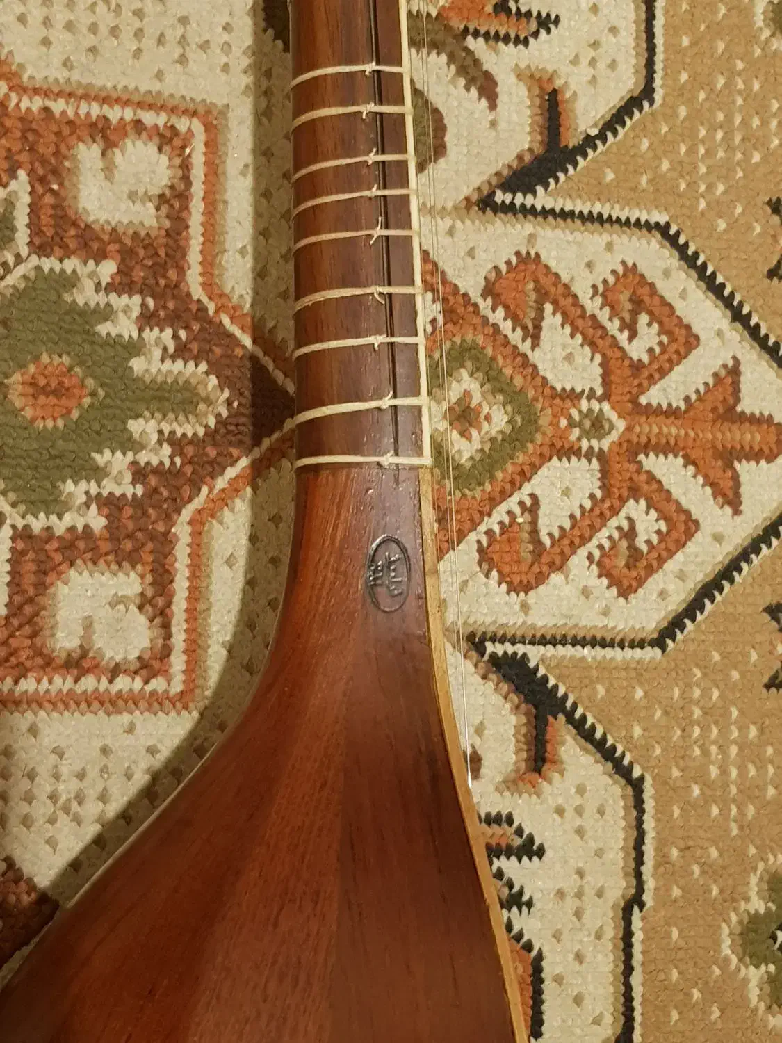 سه تار|سازهای سنتی|آبیک, |دیوار