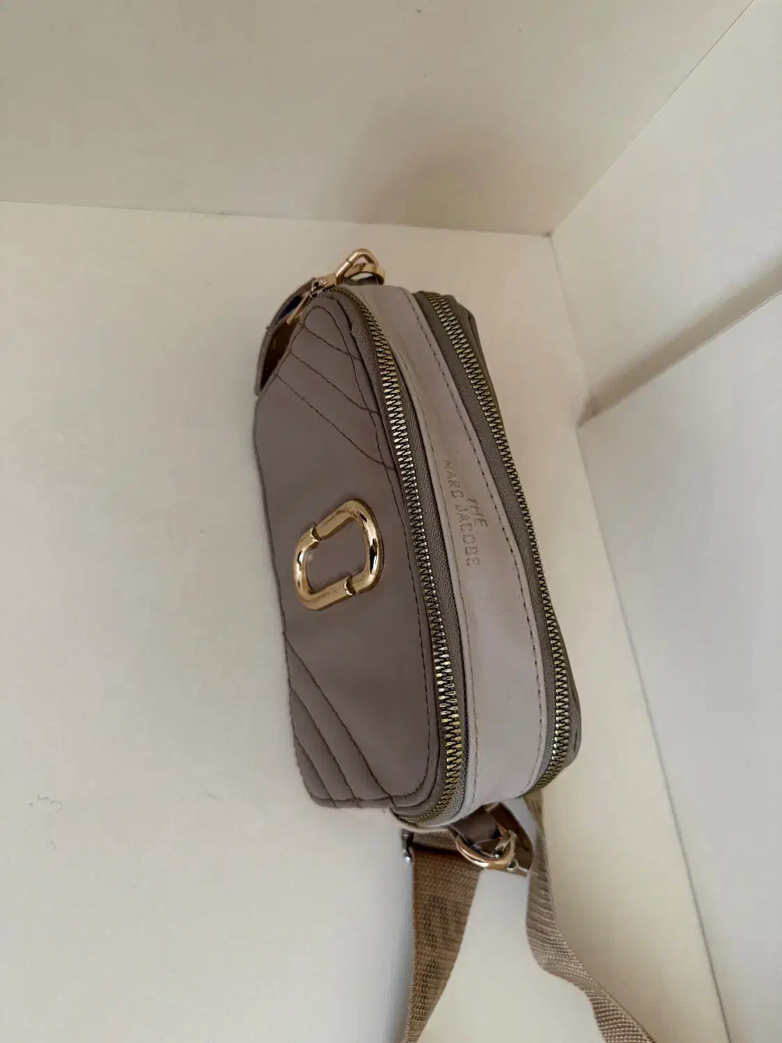 کیف دوشی|کیف، کفش، کمربند|بروجرد, |دیوار