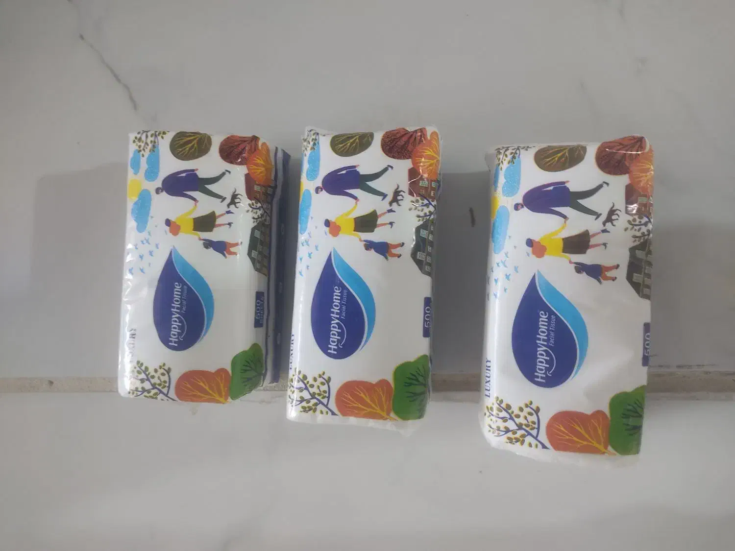 فروش دستمال کاغذی 500 برگ مارک هپی هوم|مواد شوینده و دستمال کاغذی|شیراز, شهرک والفجر|دیوار
