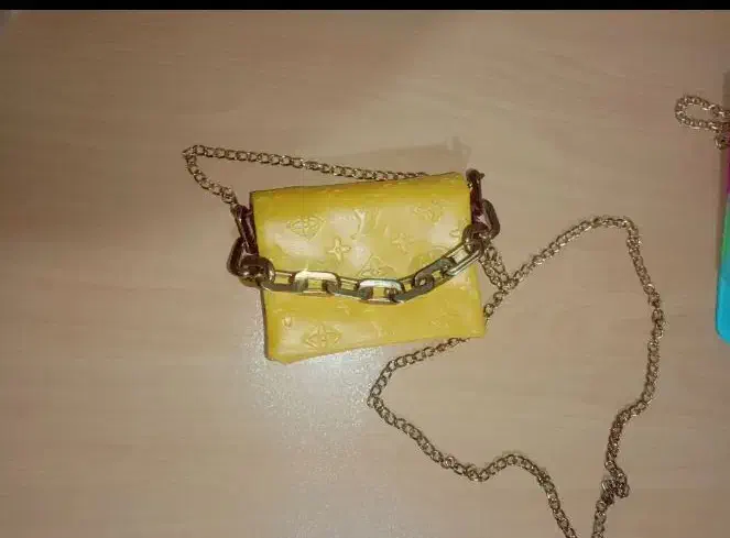 کیف و کفش|کیف، کفش، کمربند|مراغه, |دیوار