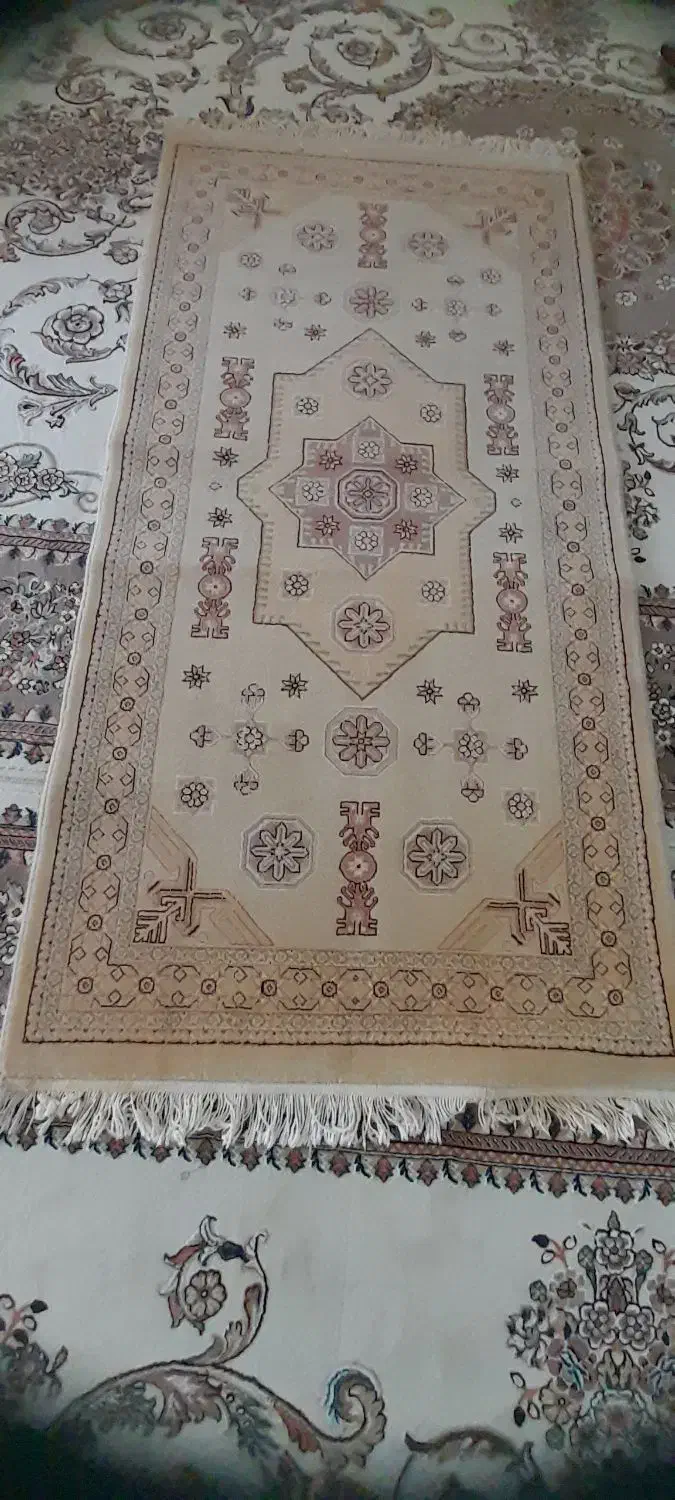 کناره فرش ۵۰۰شانه ۲متری|فرش|خرمآباد, |دیوار