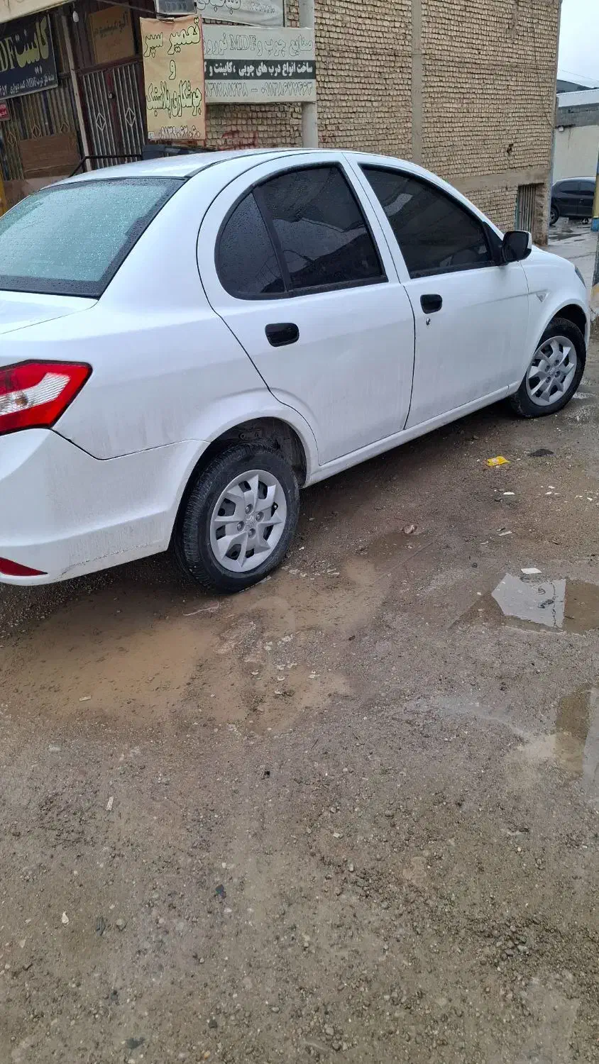 ساینا مدل 98|خودرو سواری و وانت|اصفهان, بهارستان|دیوار