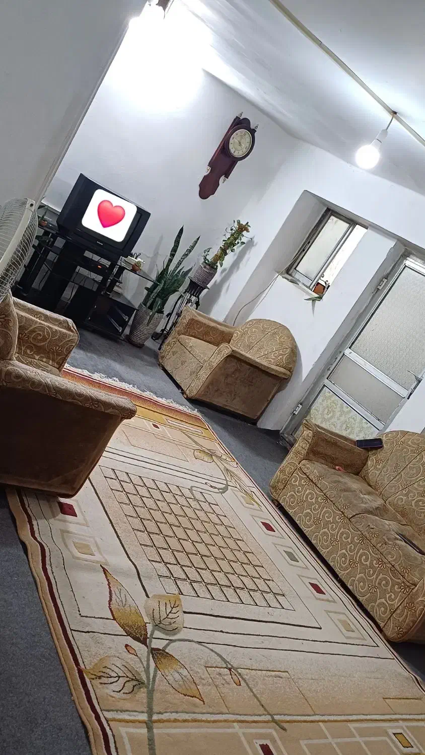 اجاره روزانه|اجارهٔ کوتاه‌مدت آپارتمان و سوئیت|لاهیجان, کوی آزادگان|دیوار