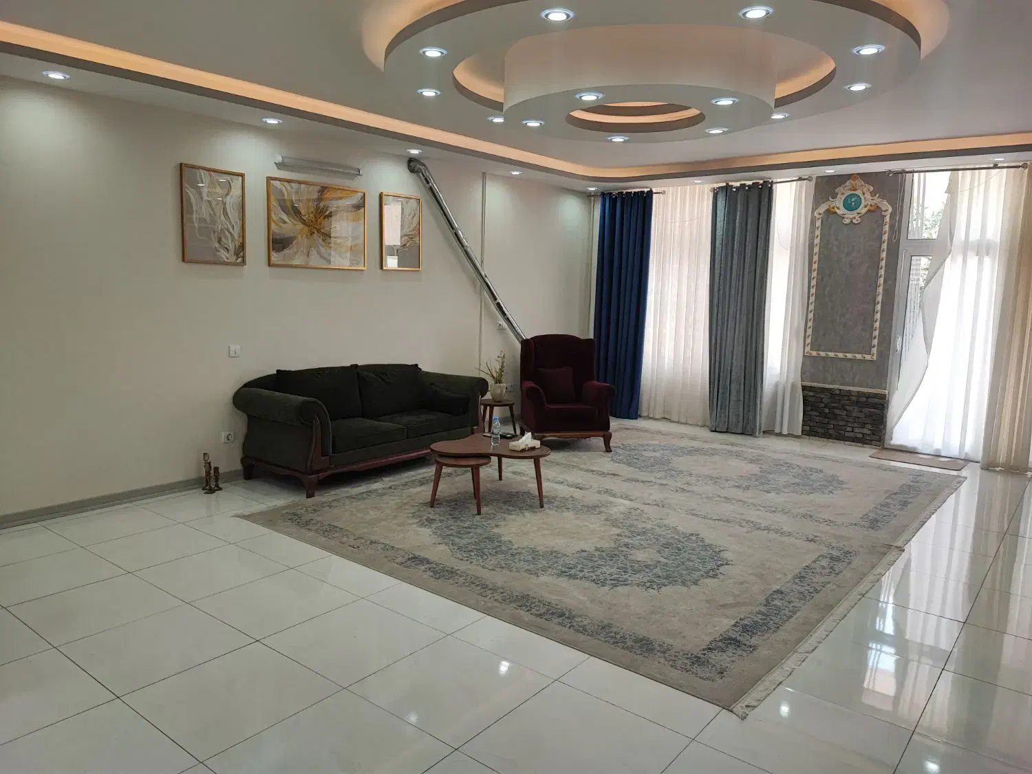 اجاره سوئیت هفتگی ماهانه|اجارهٔ کوتاهمدت آپارتمان و سوئیت|شاهینشهر, عطار|دیوار