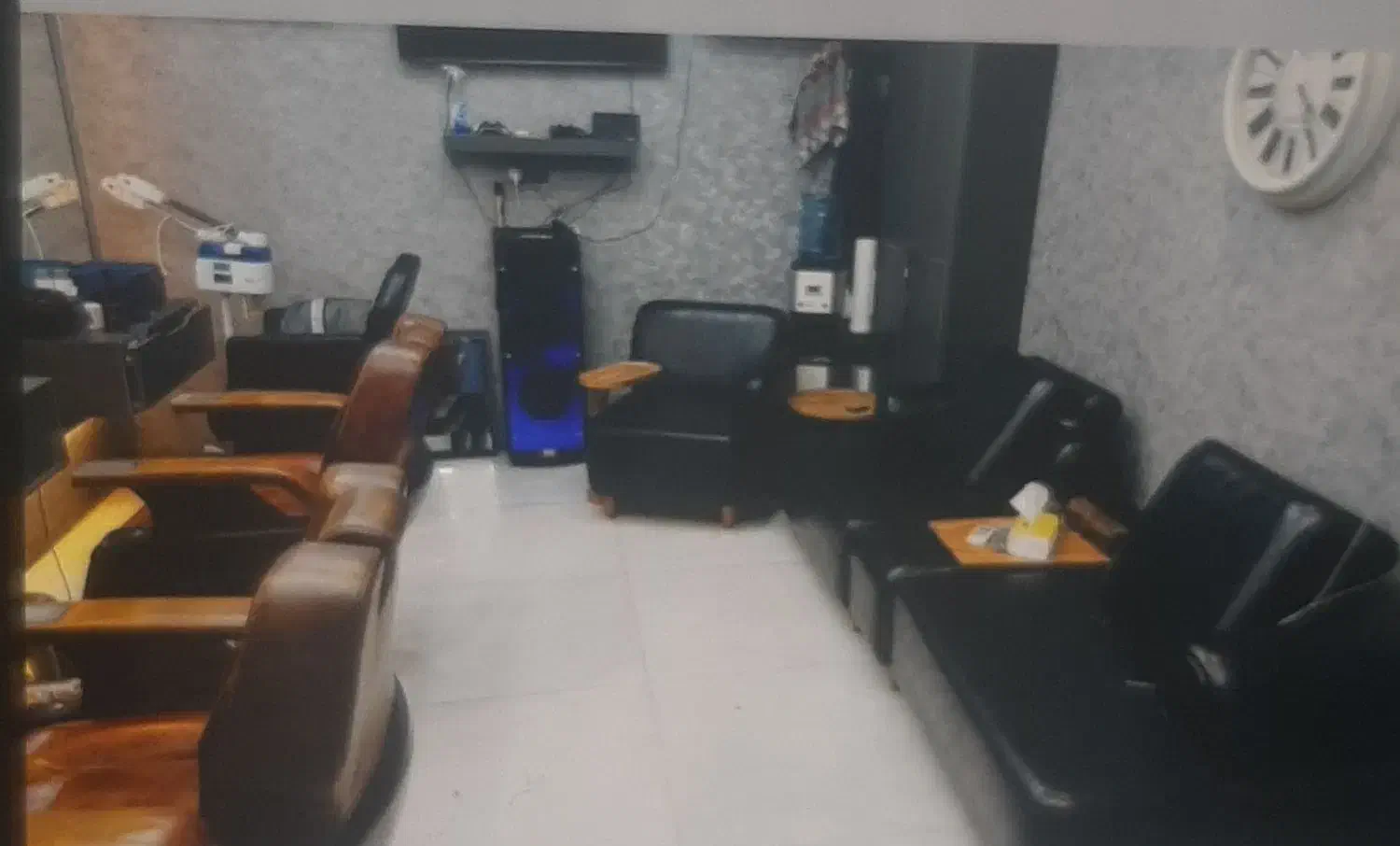 واگذاری سالن آرایشگاه با وسایل کامل|آرایشگاه و سالن‌های زیبایی|اهواز, پادادشهر|دیوار