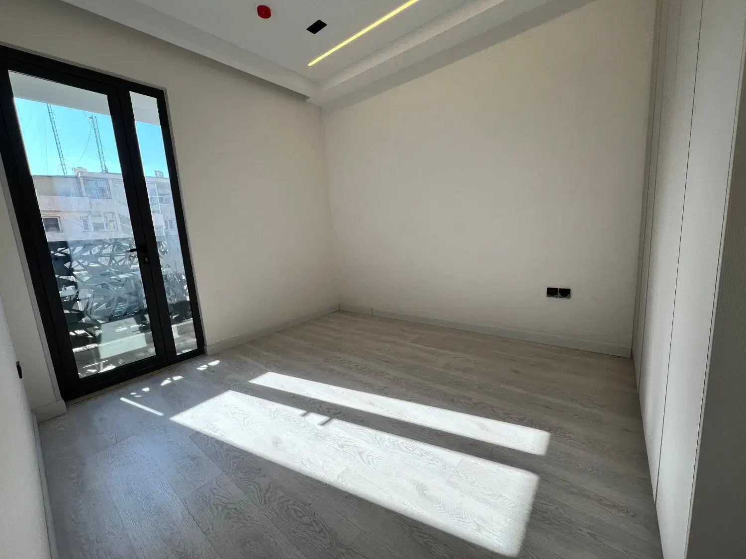 میرداماد ظفر شریعتی 100متر درحدنو