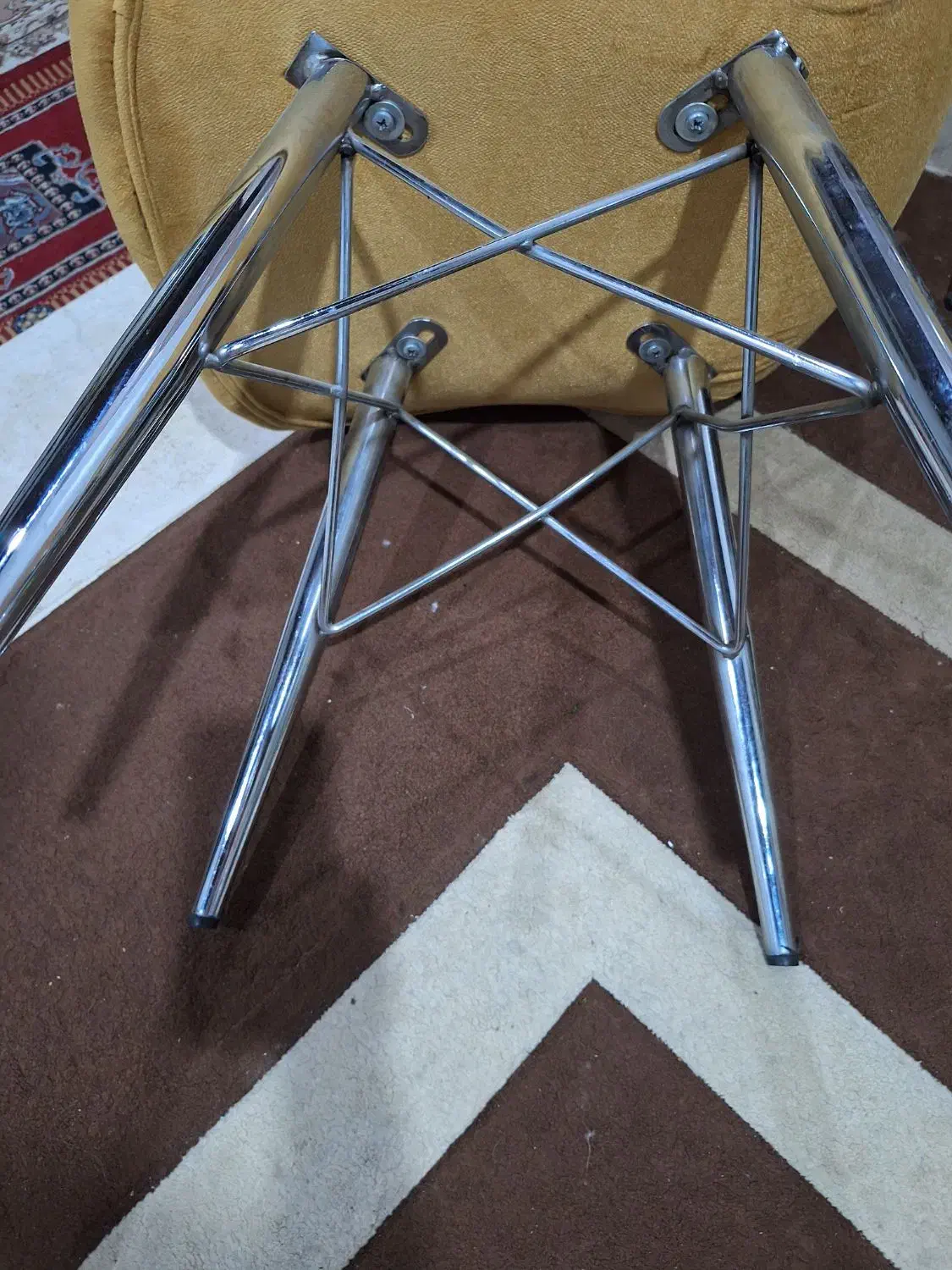 صندلی پایه ایفلی|صندلی و نیمکت|نوشهر, |دیوار