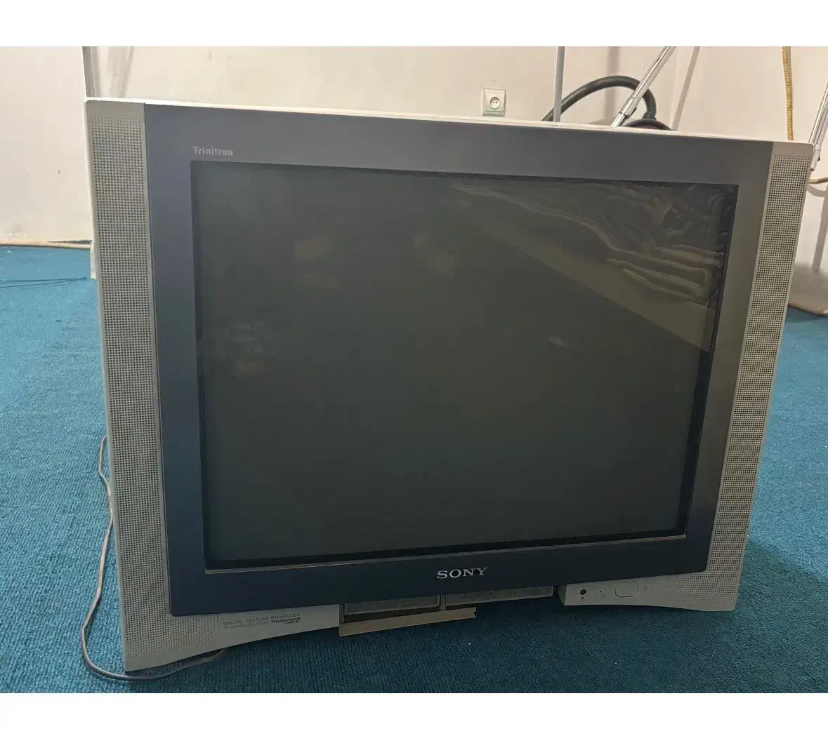 صوتی تصویری|تلویزیون و پروژکتور|رشت, گلسار|دیوار