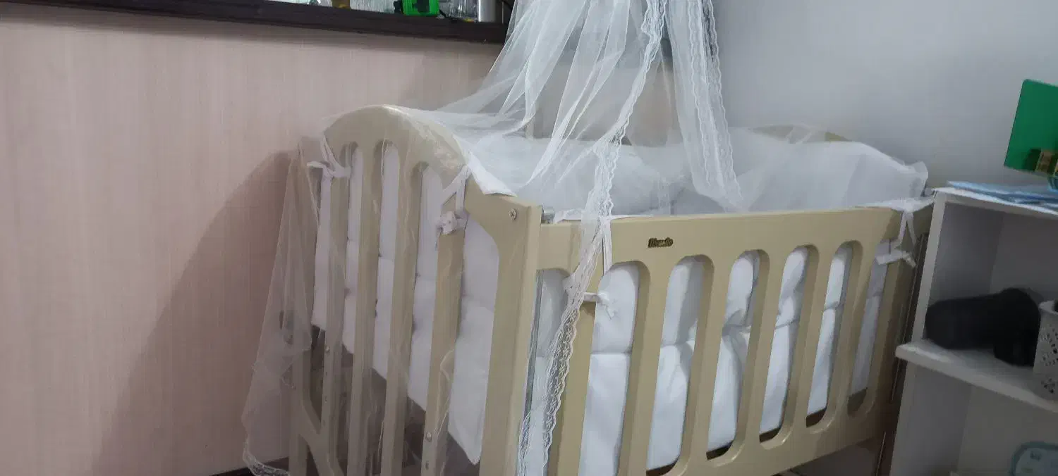 گهواره کنارمادرکاملانو|تخت و صندلی بچه|مشهد, امین آباد|دیوار