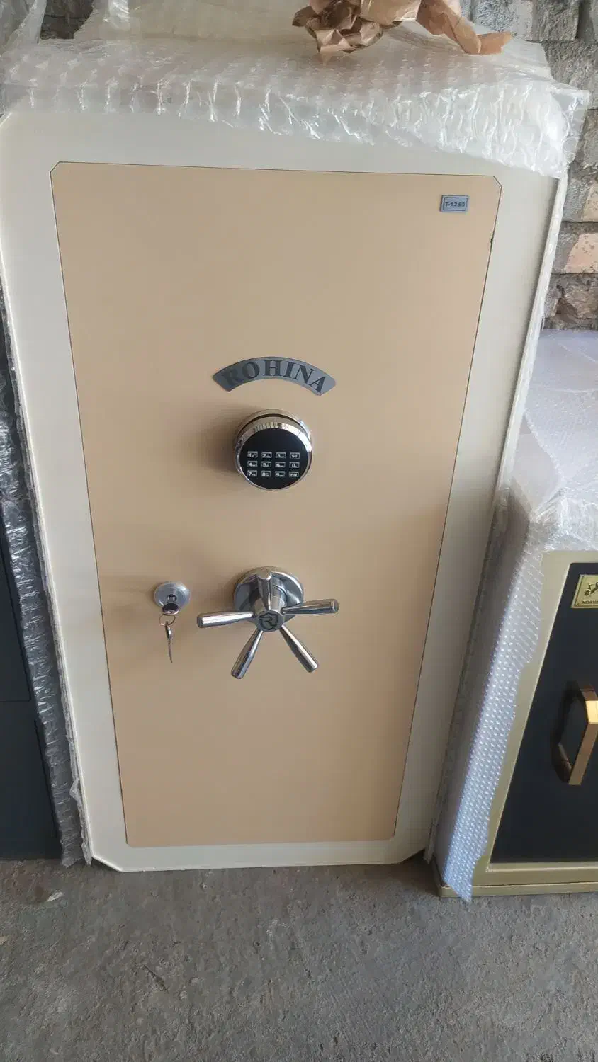 گاوصندوق فولادیTY890درب ده میل|ابزارآلات|بانه, |دیوار