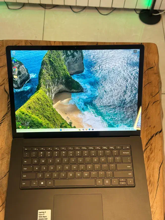 سرفیس لپتاپ ۵ نسل ۱۲هارد۵۱۲کورای ۷ ۱۵اینچ|رایانه همراه|تهران, فاطمی|دیوار