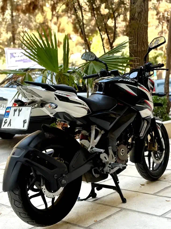 ns 200 مدل 1395|موتورسیکلت|کرج, دولت‌آباد|دیوار