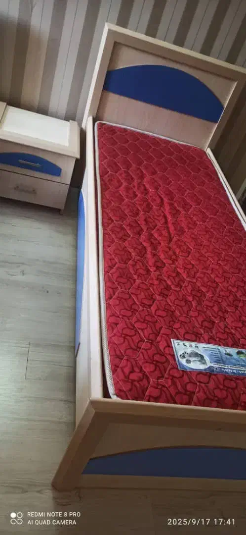 تخت خواب تکنفری با تشک طبی و پاتختی|تخت و سرویس خواب|ماکو, |دیوار