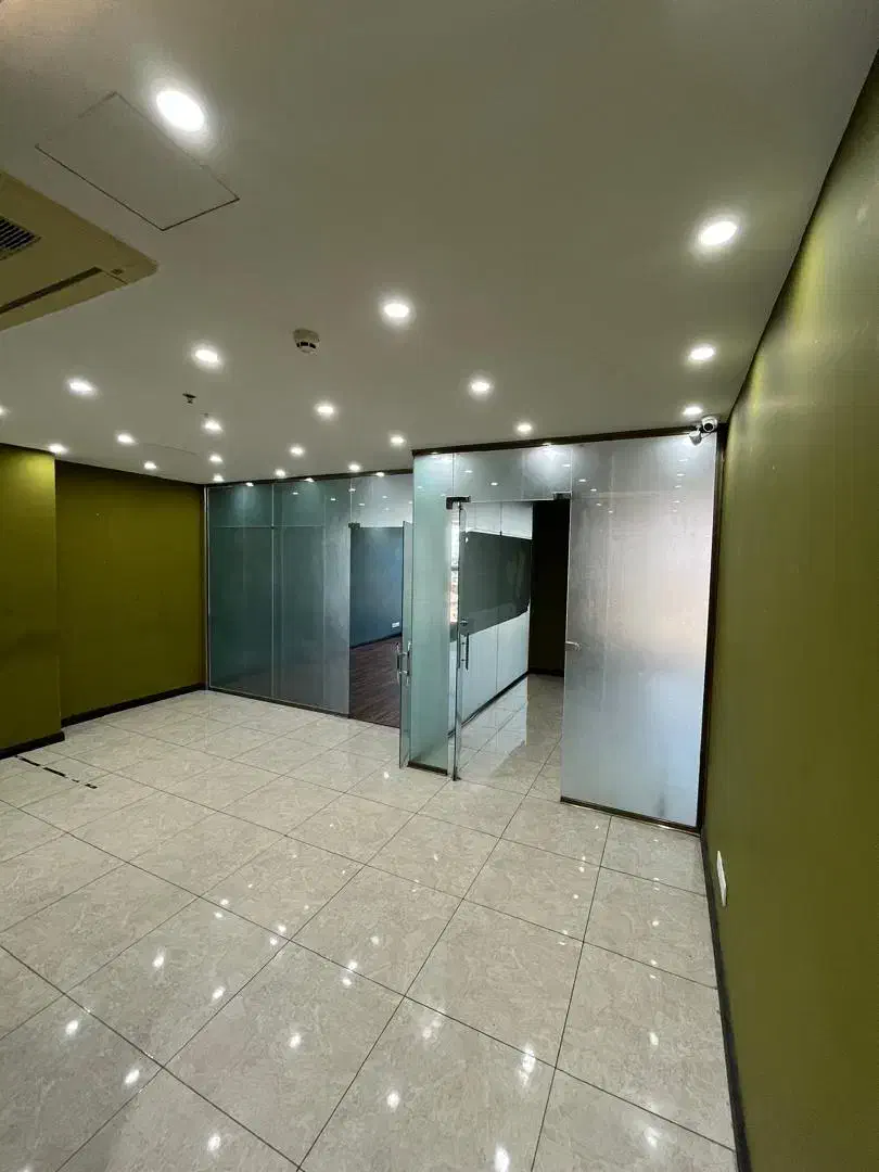 اجاره واحدخدماتی ۷۳متربرج تجارت جهانی تبربز|اجارهٔ دفتر کار، اتاق اداری، مطب|تبریز, |دیوار