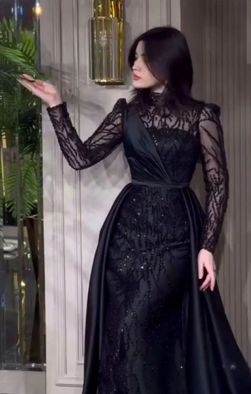 لباس مجلسی|لباس|دورود, |دیوار