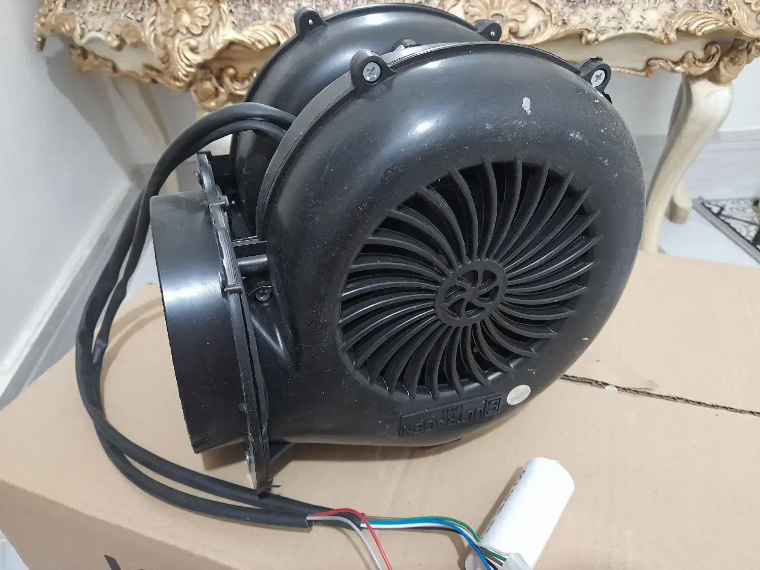 فن حلزونی ۲۲۰۰ دور|پنکه و تصفیه‌کنندهٔ هوا|ورامین, ورامین|دیوار