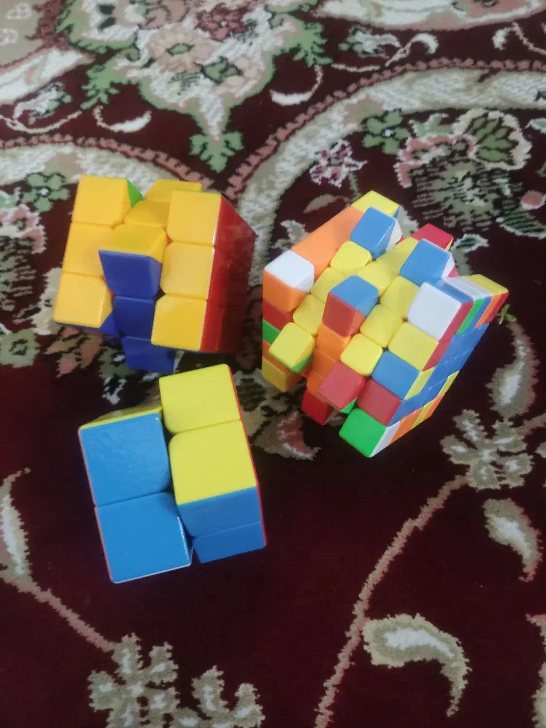 روبیک|اسباب‌بازی بچه|خوی, |دیوار