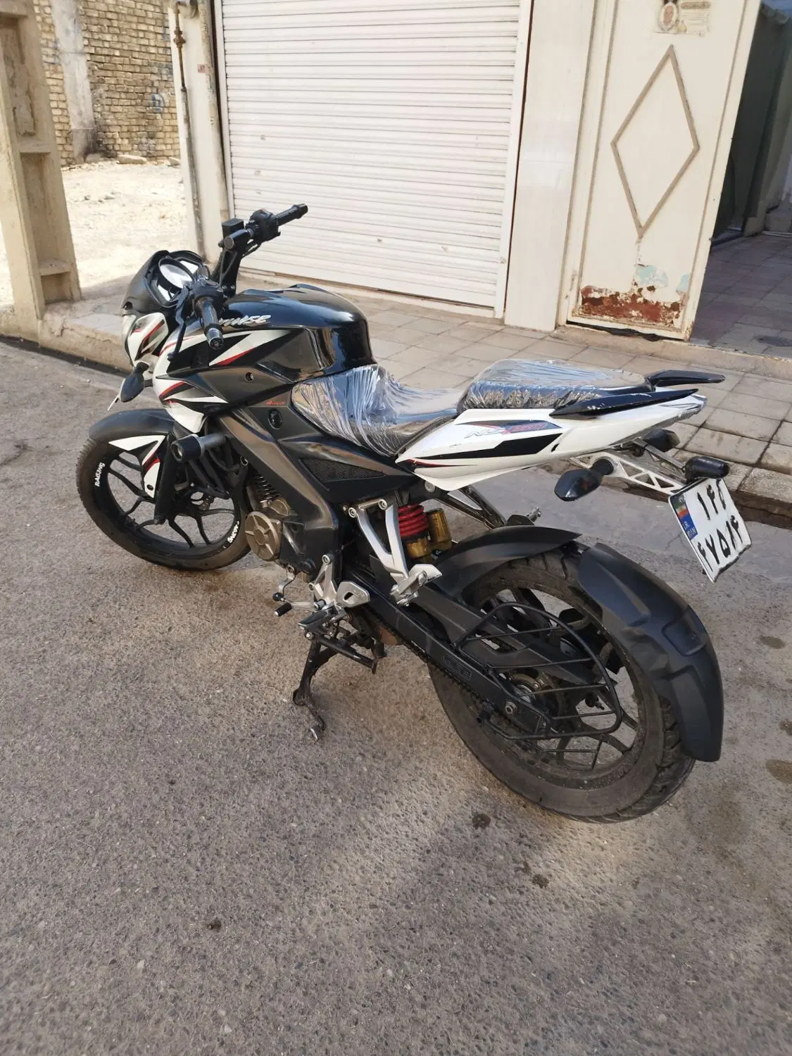 ns 150 ان اس ، چکی|موتورسیکلت|قم, علی آباد|دیوار