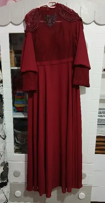 لباس مجلسی|لباس|قیدار, |دیوار