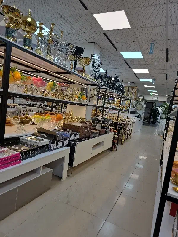 استخدام فروشنده خانم . شیفت بعد از ظهر|استخدام بازاریابی و فروش|شاهینشهر, فردوسی|دیوار