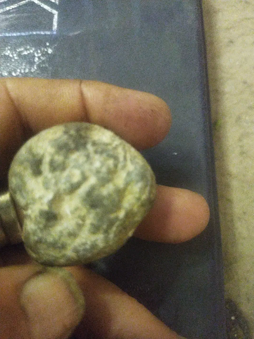 فروش به قیمت روز سنگ باستانی بانقش زیبا|کلکسیون اشیاء عتیقه|اصفهان, دانشگاه اصفهان|دیوار