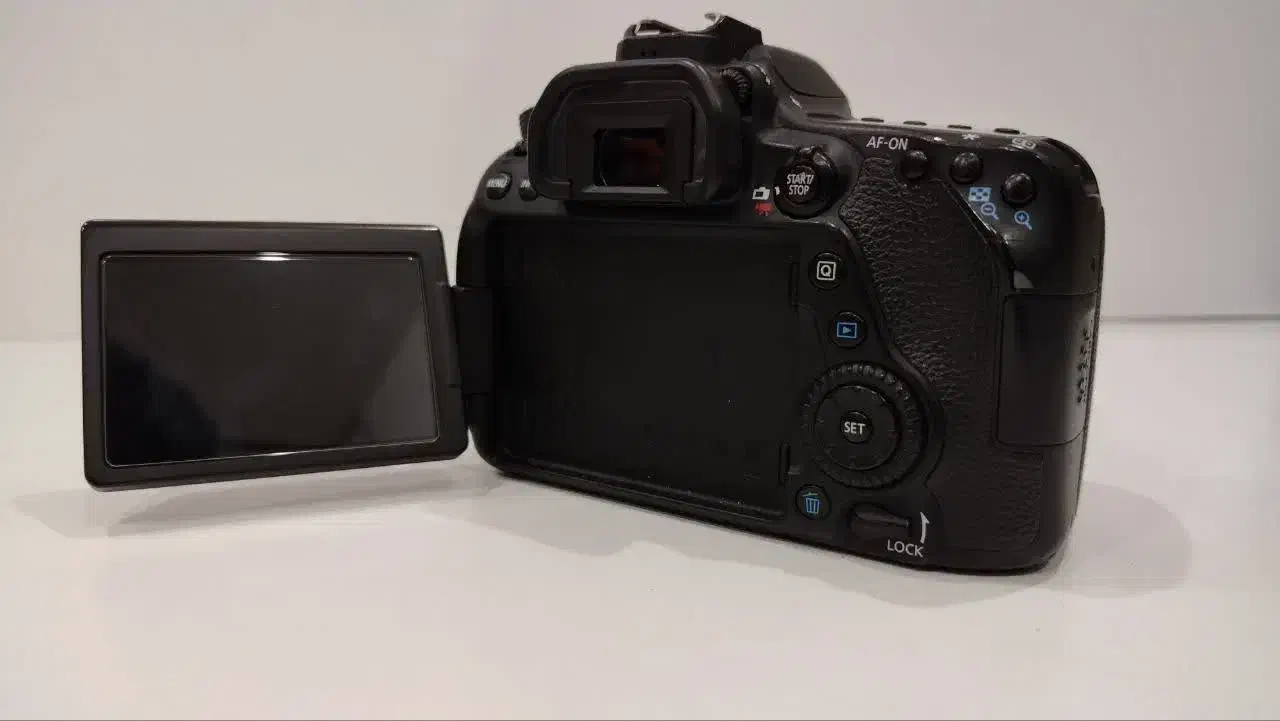 دوربین کنون ۸۰دی|دوربین عکاسی و فیلم‌برداری|گناباد, |دیوار