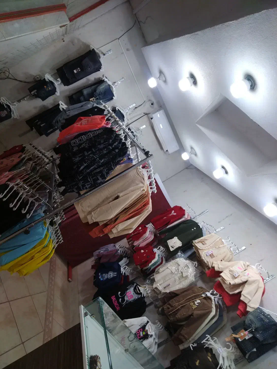 پوشاک کودک و نوجوان|لباس|سامان, |دیوار