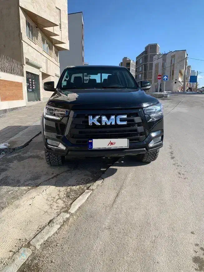 کی ام سی T8|خودرو سواری و وانت|همدان, |دیوار