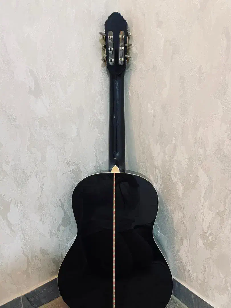 گیتار سانتانا نو مشکی|گیتار، بیس، امپلیفایر|همدان, |دیوار