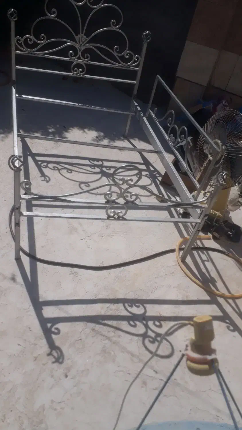 سلام تخت خواب نوجوان و گاز ۵شعله|اجاق گاز و لوازم برقی پخت‌وپز|تربت‌حیدریه, بالا ولایت|دیوار