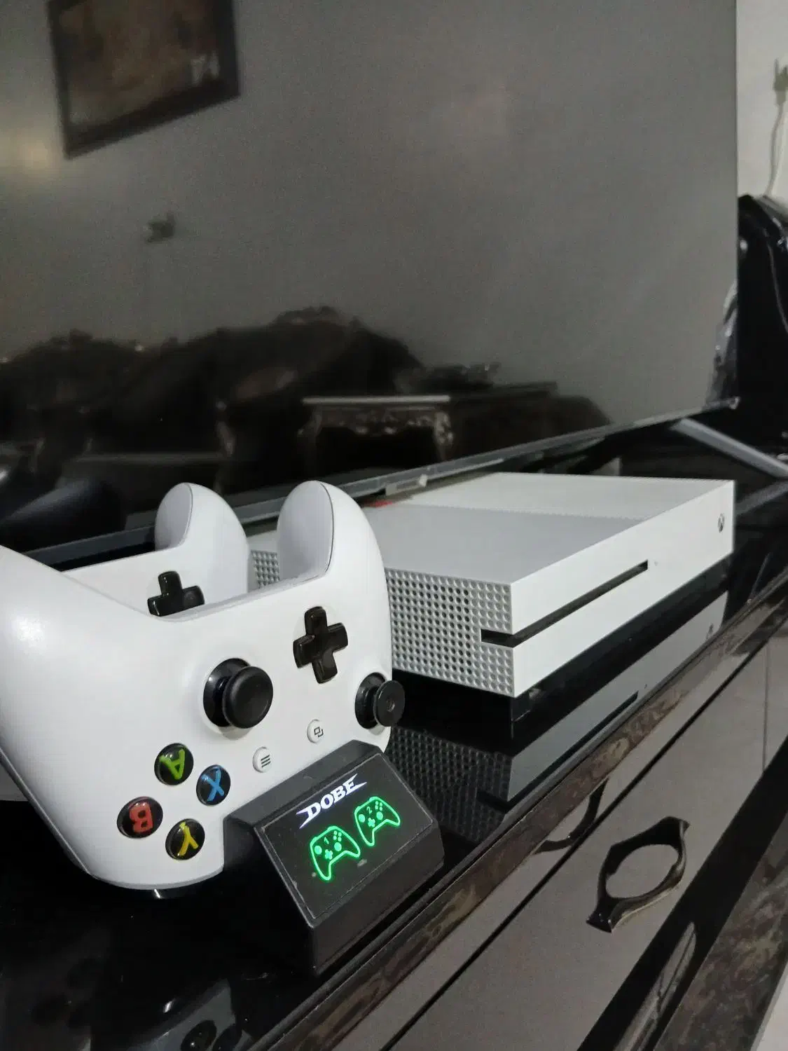 xbox one یک ترا در حد نو  ۲دسته|کنسول، بازی ویدئویی و آنلاین|اصفهان, ناصرخسرو|دیوار