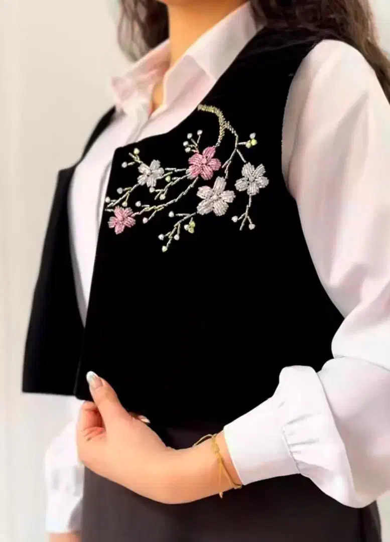 جلیقه|لباس|فولادشهر, پارک کوهستان|دیوار