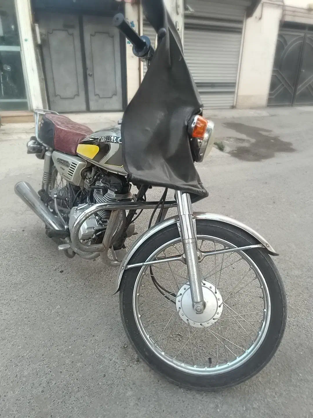 موتور هوندا ۱۲۵ مدل ۱۳۸۴|موتورسیکلت|لاهیجان, کوی خزر|دیوار