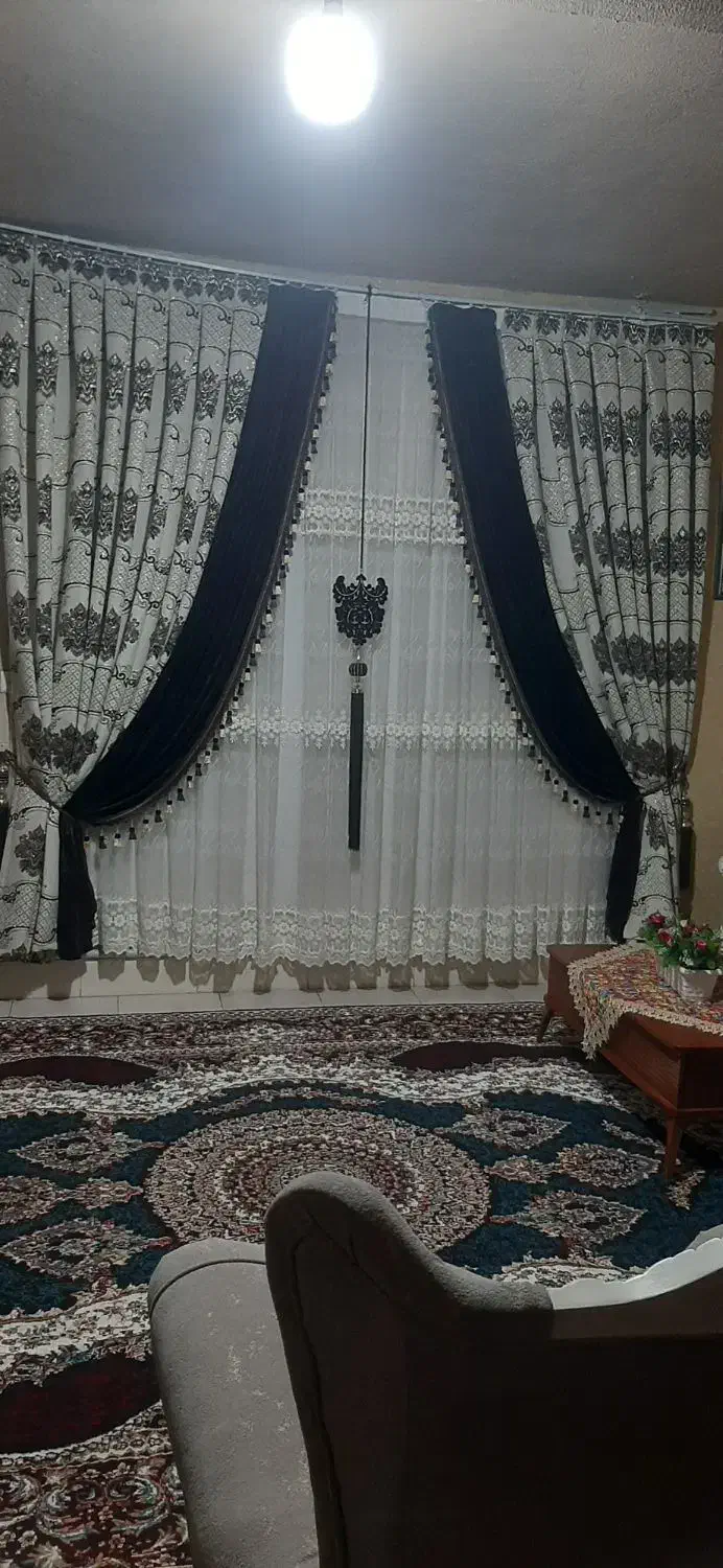 پرده|پرده، رانر، رومیزی|پیشوا, |دیوار