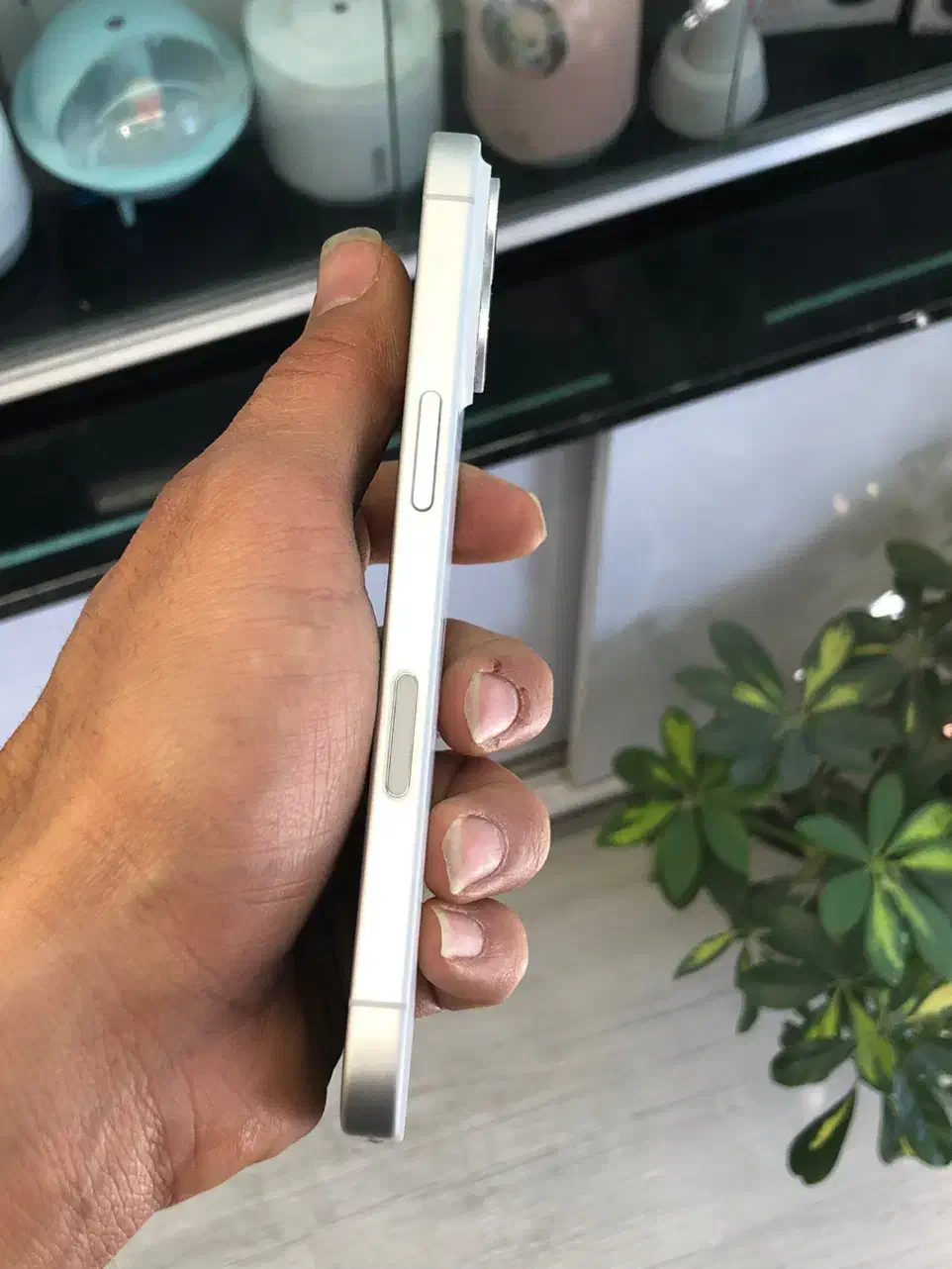 ایفون ۱۶ نرمال|موبایل|همدان, |دیوار