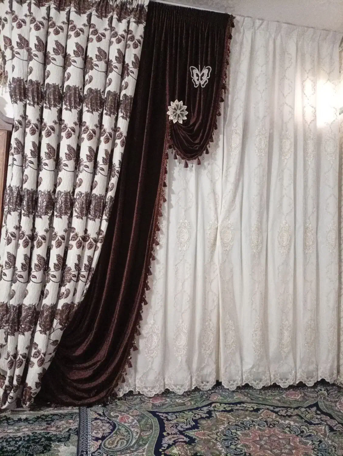 پرده دو تیکه|پرده، رانر، رومیزی|اقبالیه, |دیوار