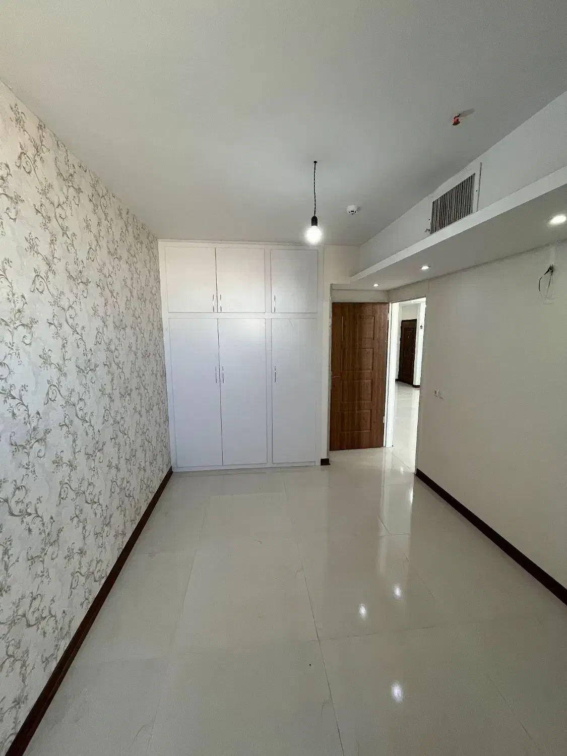 اپارتمان 117متری در علامه به طالقانی 24واحدی|فروش آپارتمان|شاهین‌شهر, طالقانی|دیوار