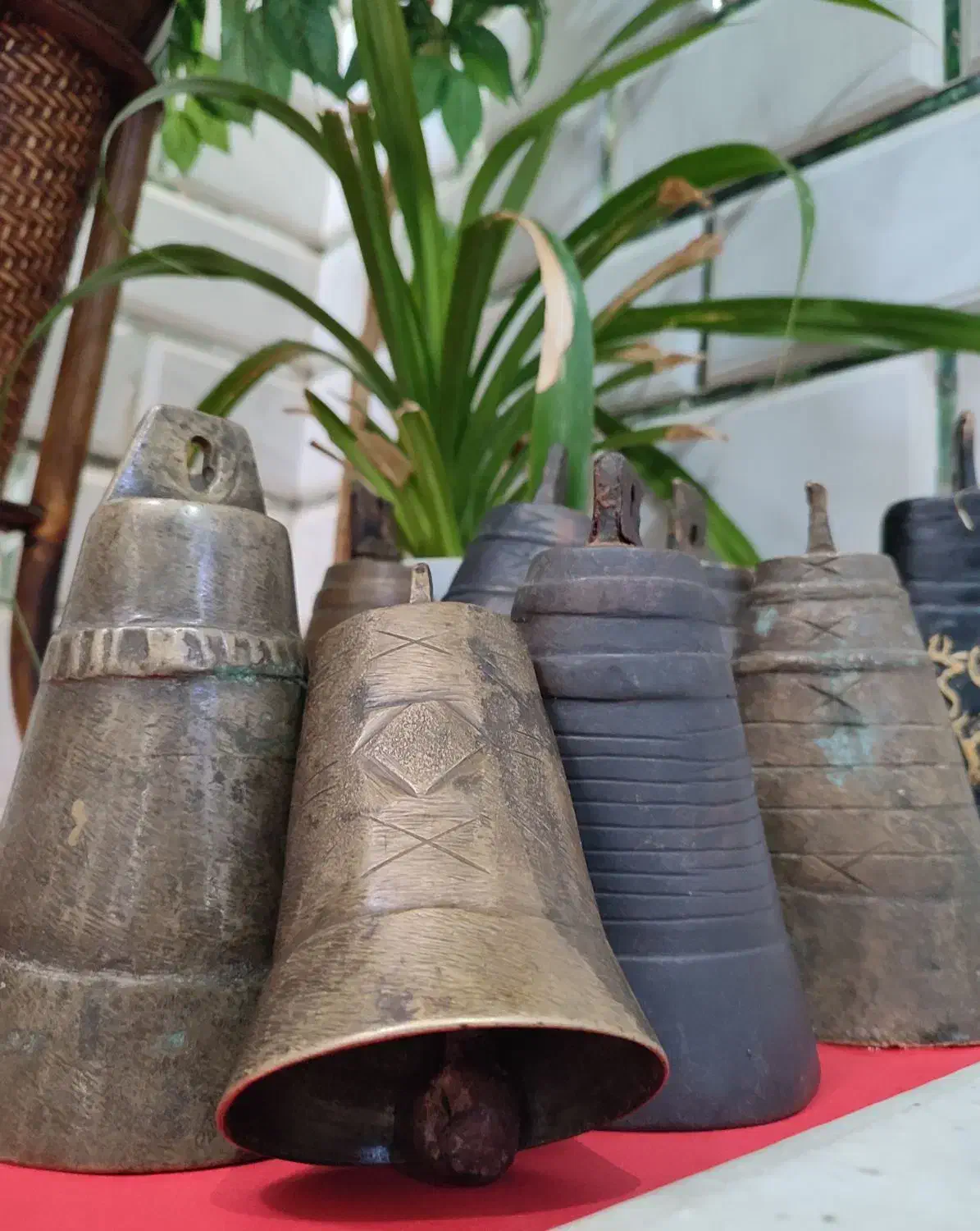 انواع زنگوله قدیمی|کلکسیون و سرگرمی|بهبهان, |دیوار