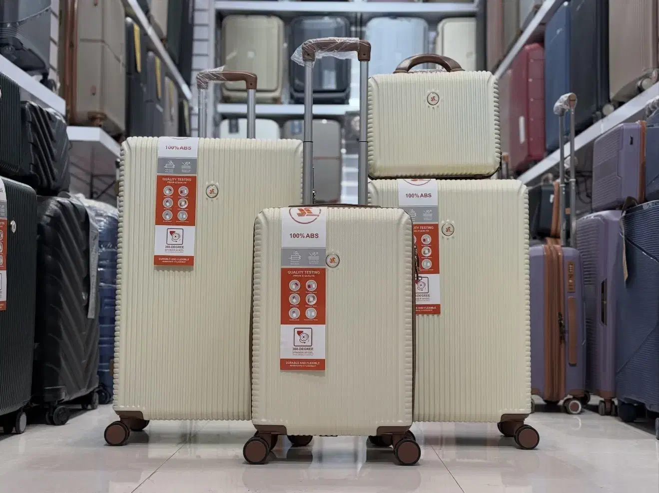 چمدان طرح Lin یکسال کارانتی ۱۰۰٪ نشکن|کیف، کفش، کمربند|مشهد, سپاد|دیوار