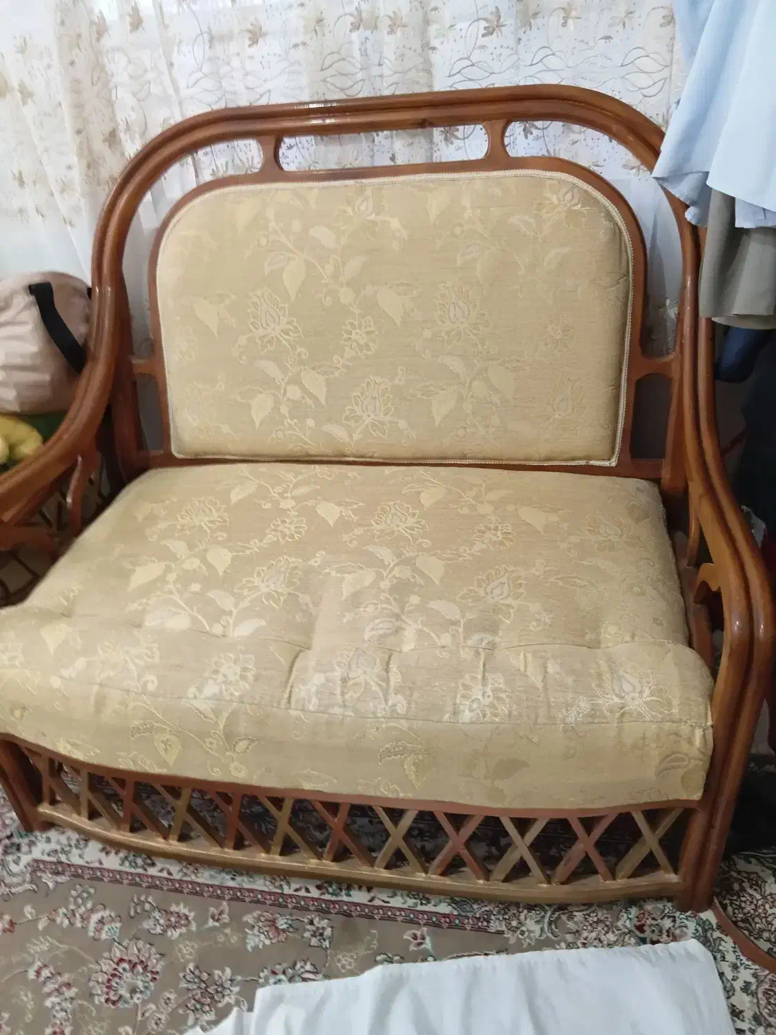 مبل|مبلمان خانگی و میز عسلی|کاخک, |دیوار