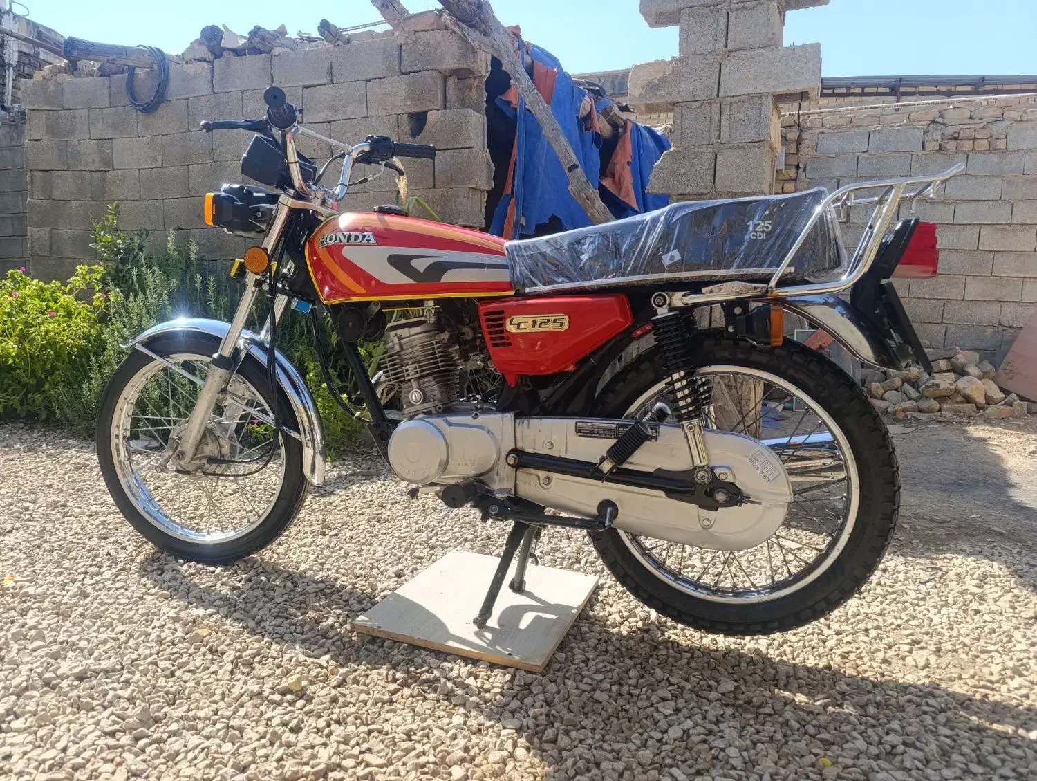 موتور 125 مدل 83|موتورسیکلت|زرقان, |دیوار