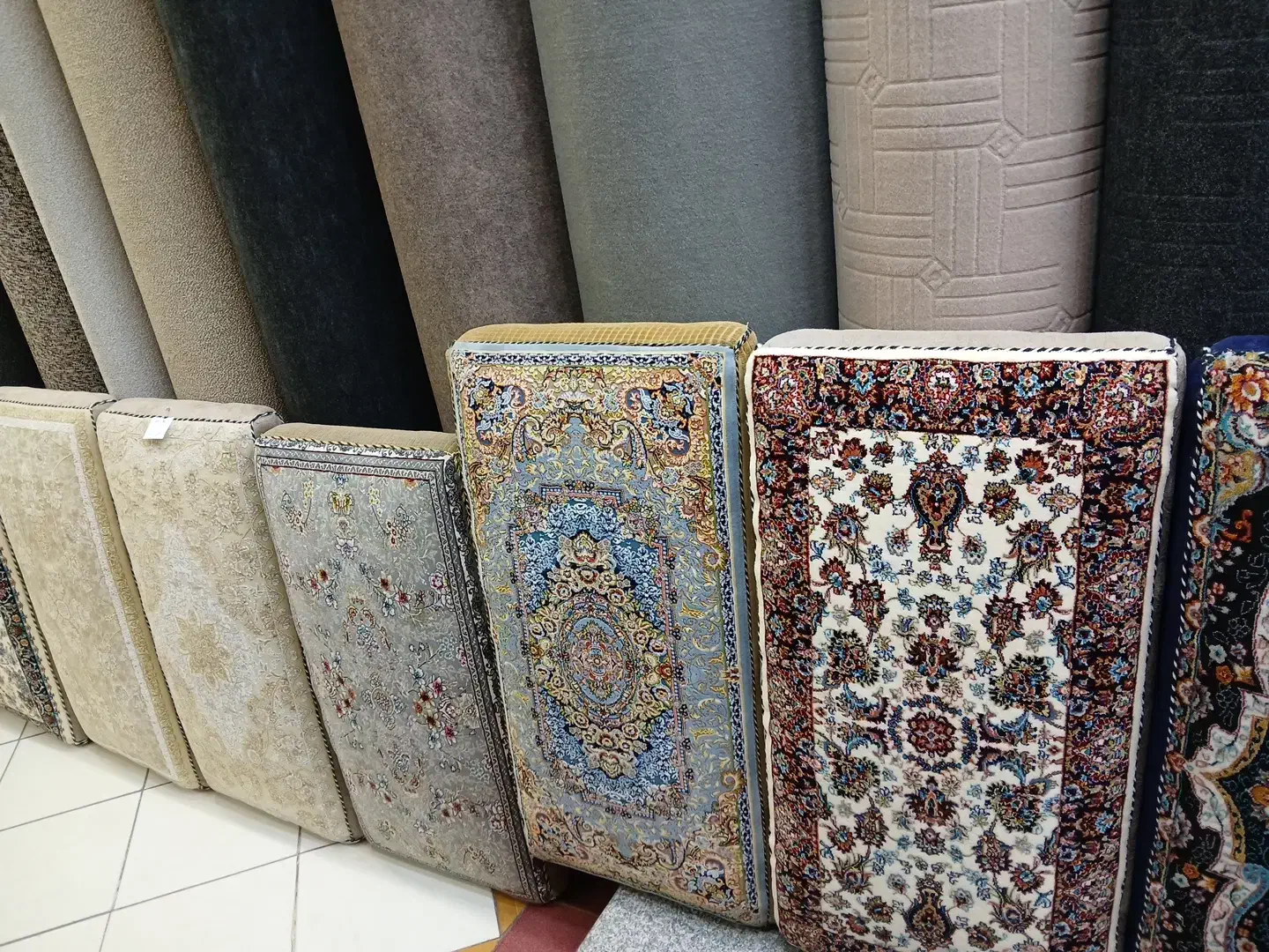 پشتی سفارشی ۷۰۰شانه و۱۲۰۰شانه|پشتی|قم, چهل درخت|دیوار